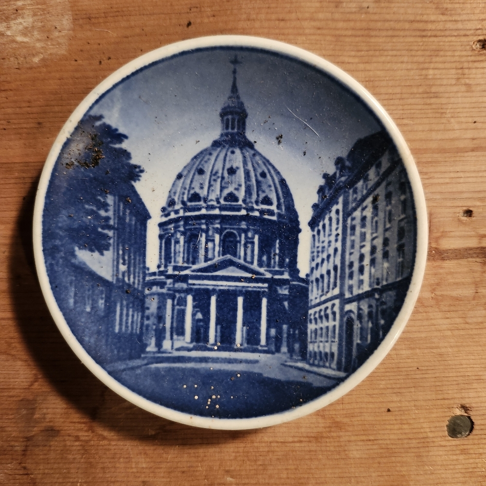 Royal Copenhagen Blue and White Marble Church Decorative Mini Plate